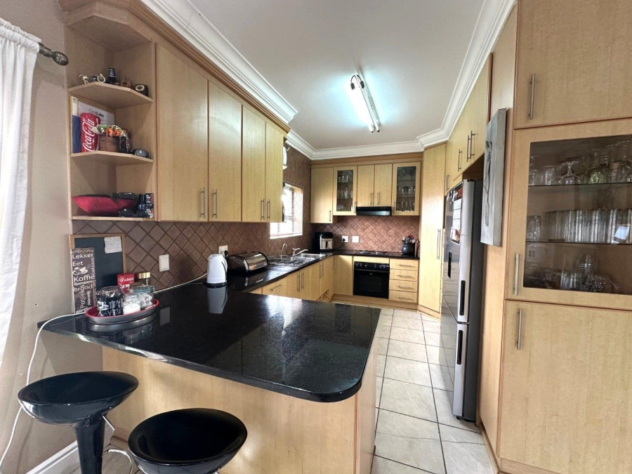 3 Bedroom Property for Sale in Parsonsvlei Eastern Cape